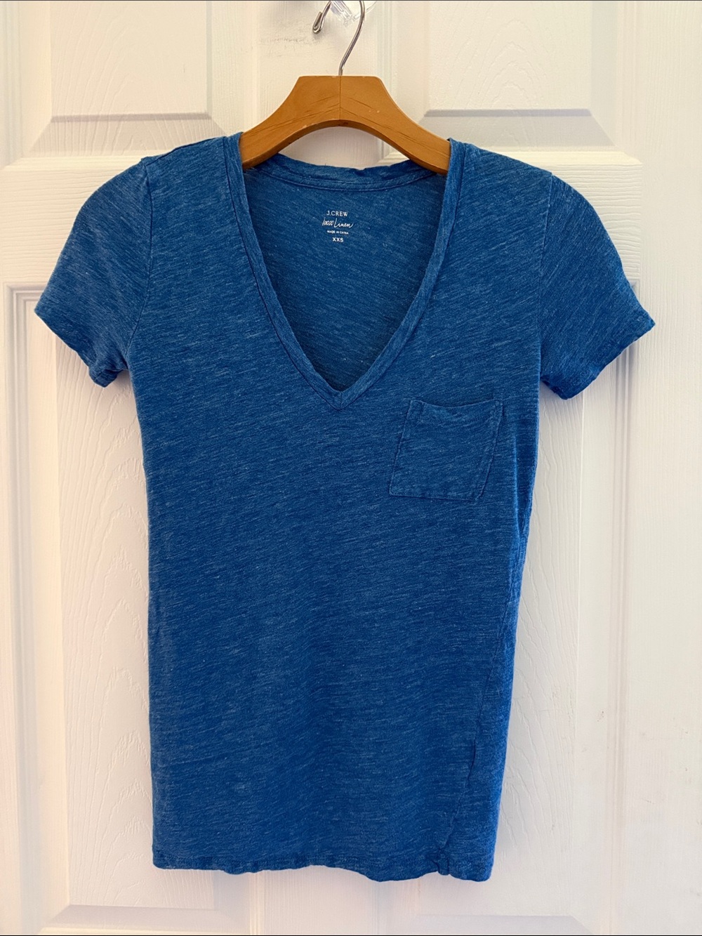 J. Crew 100% Linen Fitted Heathered Royal Blue V-Neck Pocket Tee